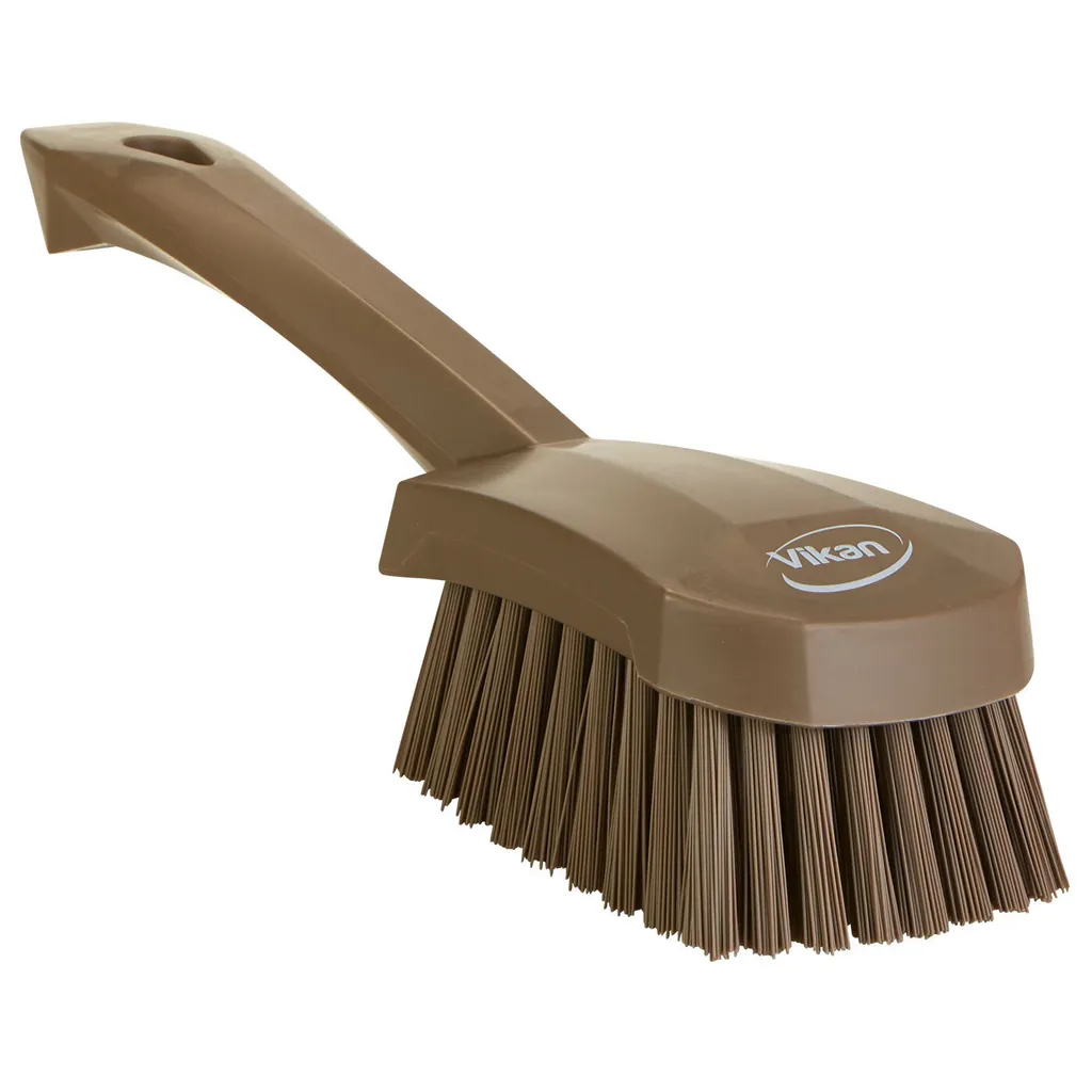 Brosse à récurer Vikan à poils durs marron manche court conforme HACCP