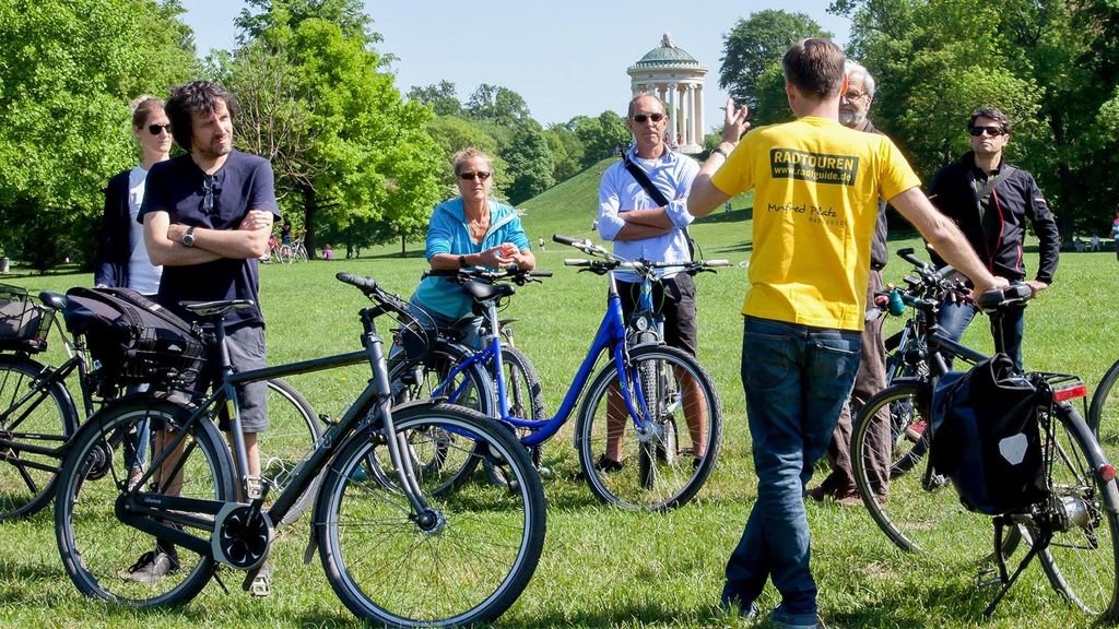 Jochen Schweizer Stadtführung mit Fahrrad für 6 München; Erlebnis verschenken oder selbst erleben; Gutschein gültig für 6 Personen