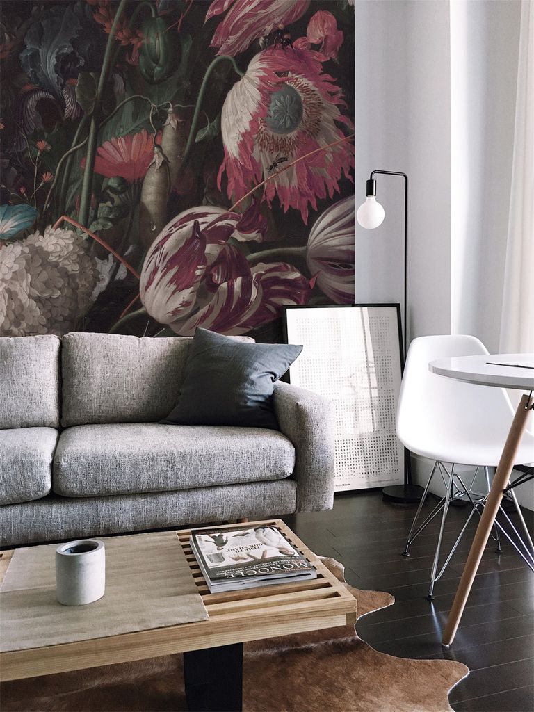 Coloray Fototapete 290x290 cm Vlies-Fototapete - Helles Vase von Blumen alter Botanik