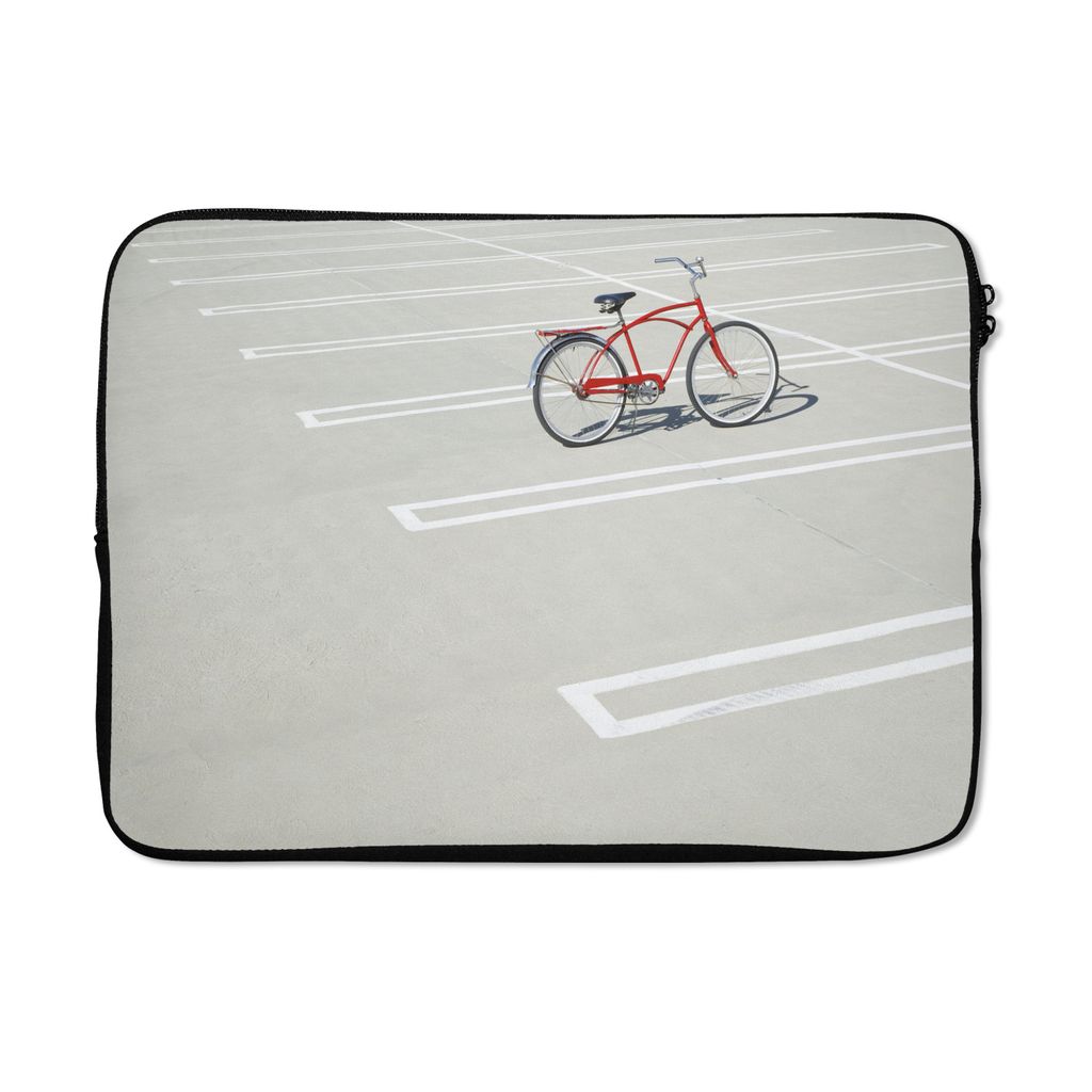 MuchoWow Laptop Hülle 13 Zoll Ein geparktes rotes Fahrrad Laptoptasche - Laptophülle - Sleeve - Rundumschutz