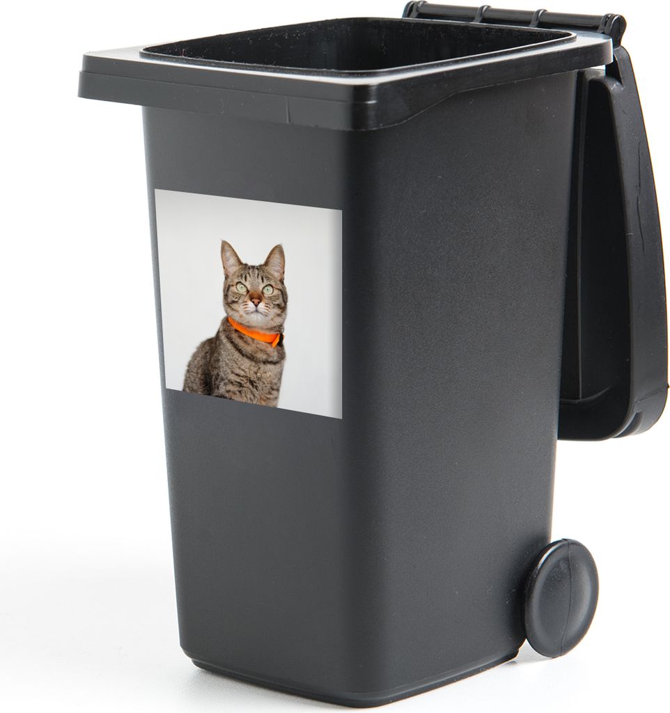 MuchoWow Mülltonnenaufkleber Katze - Halskette - Orange - Mädchen - Kinder - Jungen - Kinder 40x40 cm - Abfall-Aufkleber - Container - für Abf...