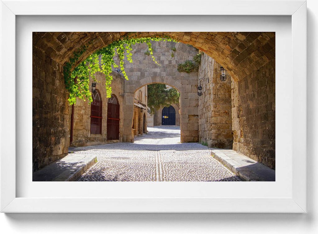 Mittelalterliche Straße auf Rhodos Griechenland– Wandbild mit Rahmen – Gerahmtes Bild – Wanddekoration – 30x20 cm – Weiß Rahmen