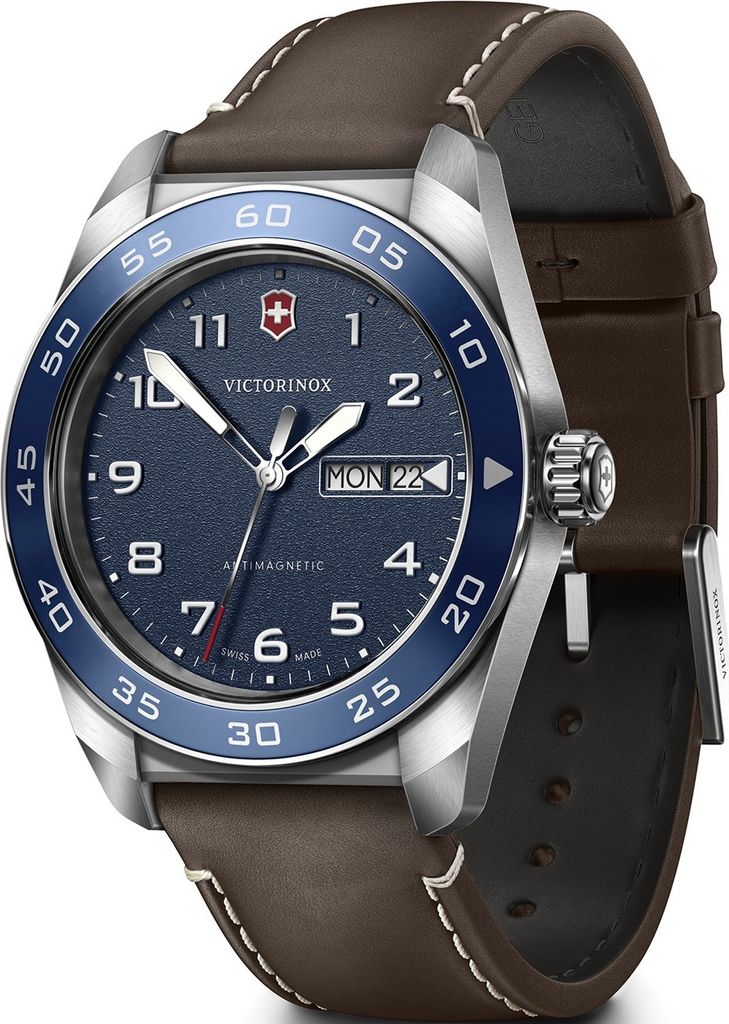 Victorinox Schweizer Armee Quarz Herrenuhr Produktbild 