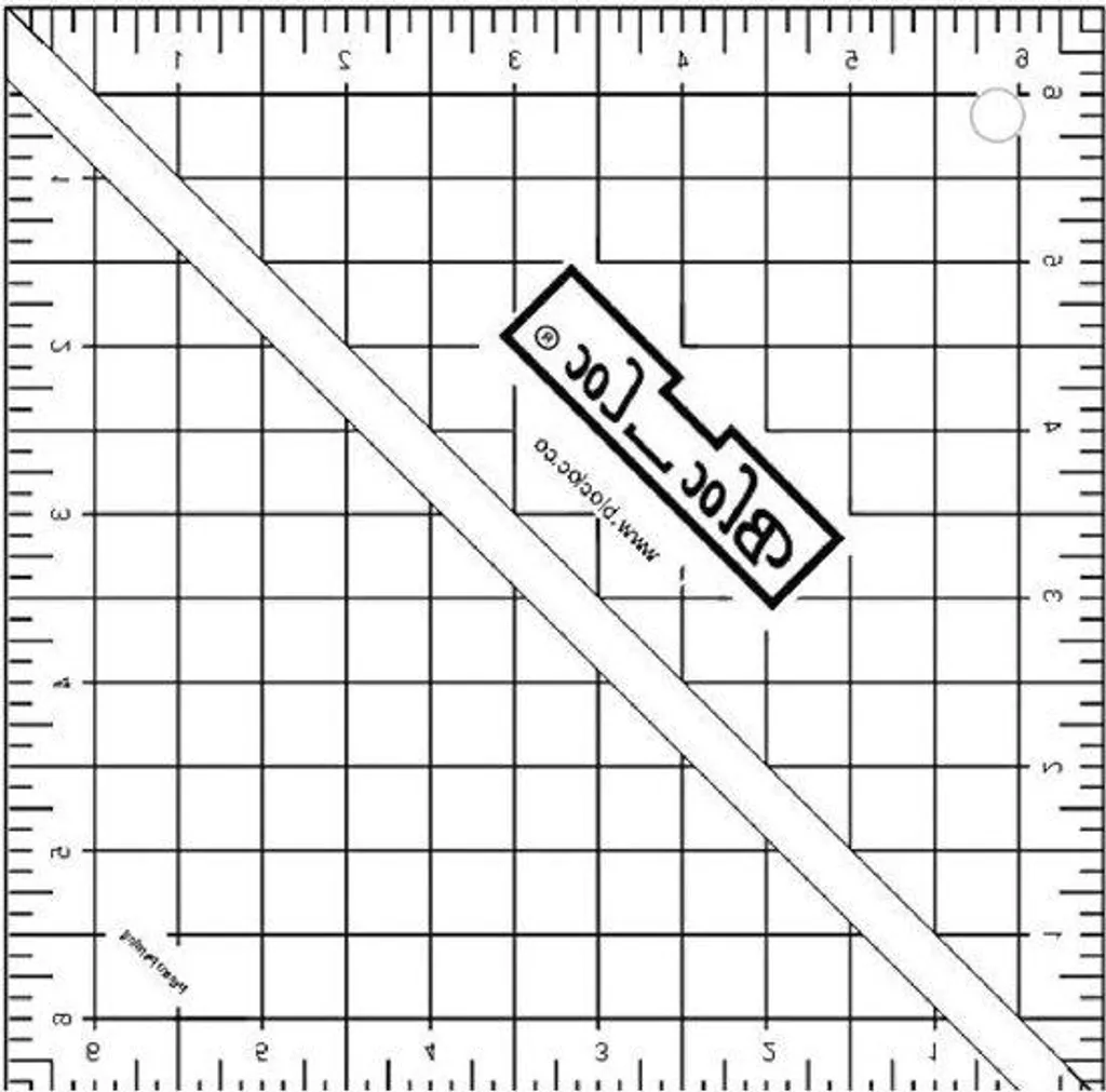 Accessoire de couture règle triangle pour patchwork et matelassage noir