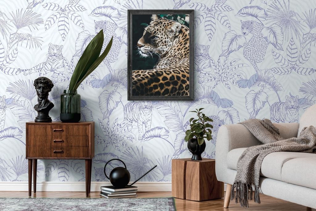 NEWROOM Tapete Lila Vliestapete Dschungel - Wandbild Modern Weiß Tiger Leopard Tapete Tropisch Dschungeltapete