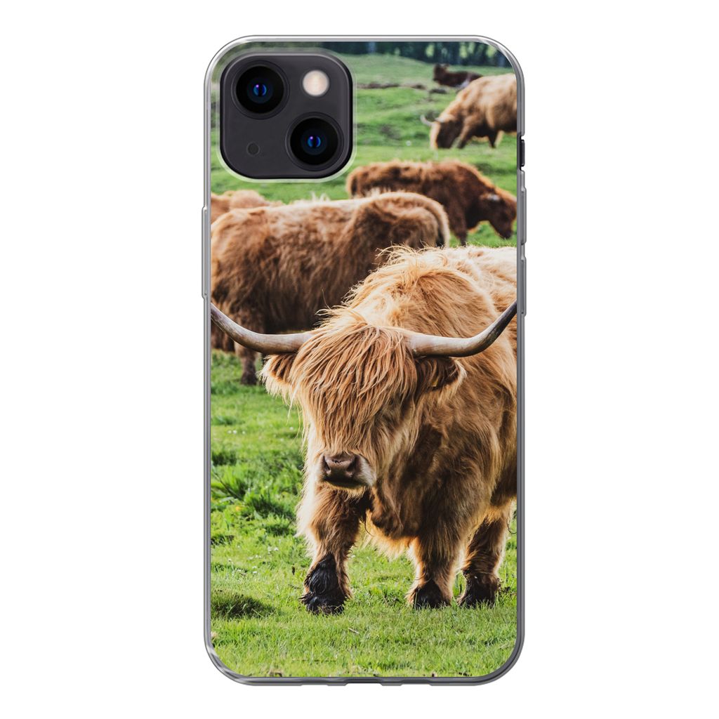 MuchoWow Handyhülle Schutzhülle Hülle für iPhone 13 Schottische Highlander - Tiere - Gras Silikon Softcase Handy Hülle - Karteninhaber