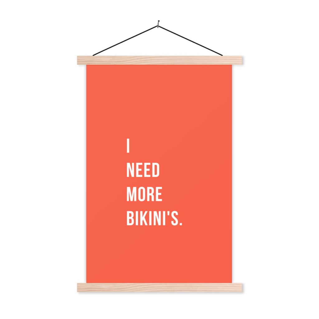 MuchoWow Textilposter Ich brauche mehr Bikinis - Zitat - Orange 40x60 cm mit holzfarbenen Rahmen - Poster