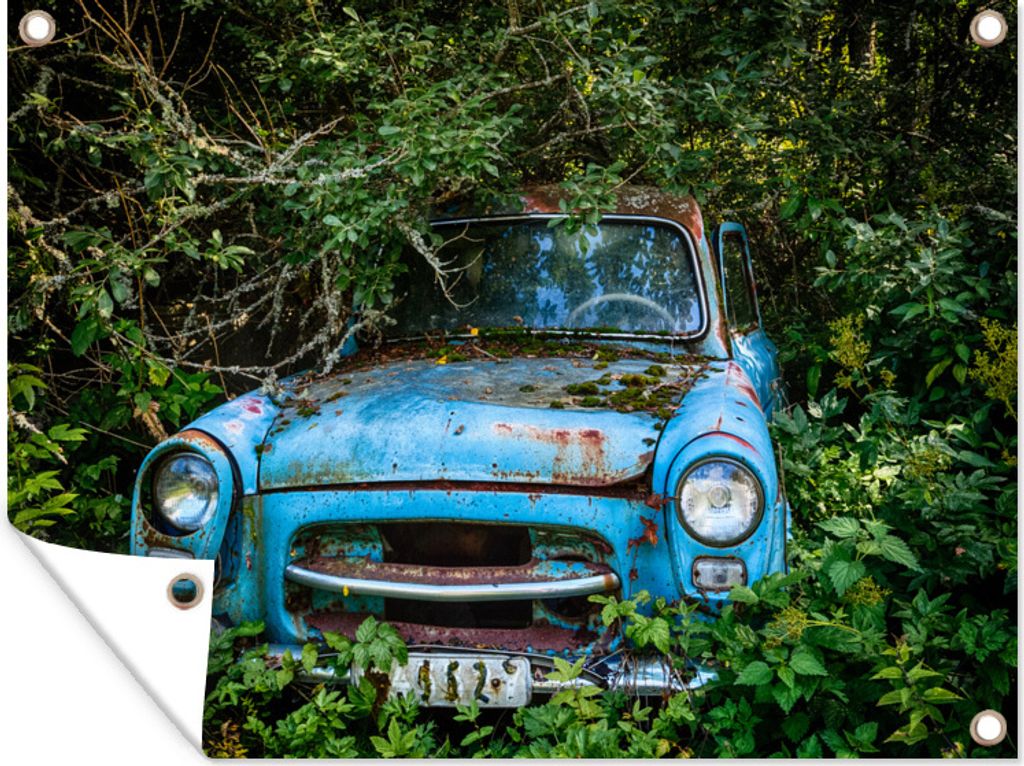 MuchoWow 80x60 cm Outdoor-Poster Gartendeko Sichtschutz Garten Poster für den Garten Verlassenes blaues Auto in einem Wald