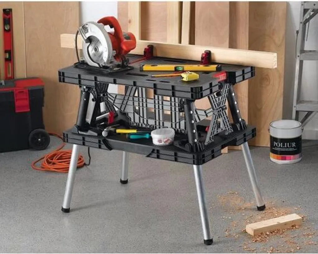 Établi de travail pliable KETER idéal pour petits espaces et chantiers