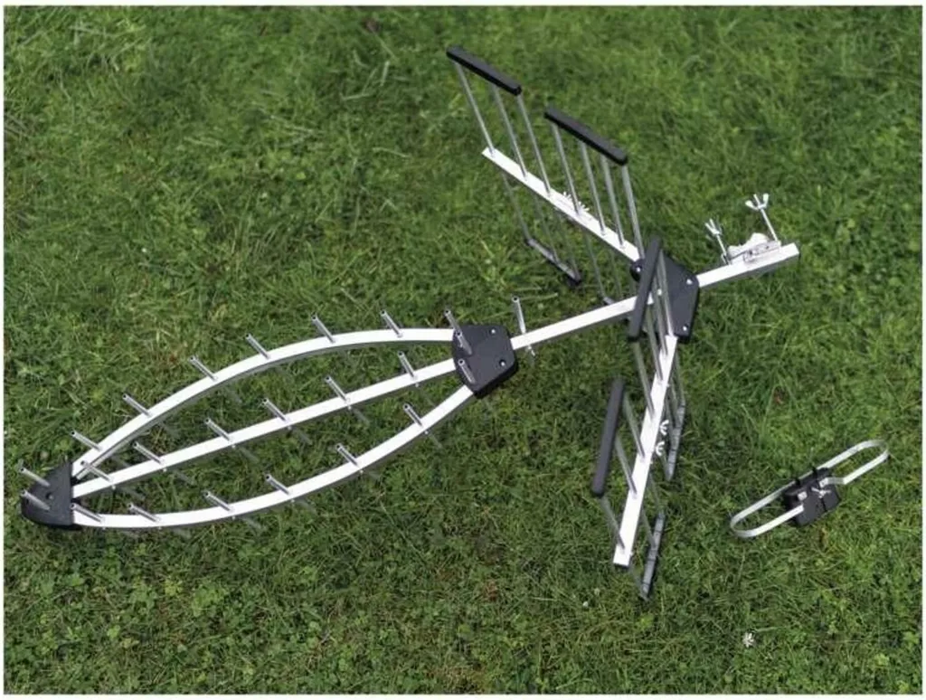 Antenne Extérieure Anti-Interférences 5G DVB-T2 Réception 200km EMOS - 14