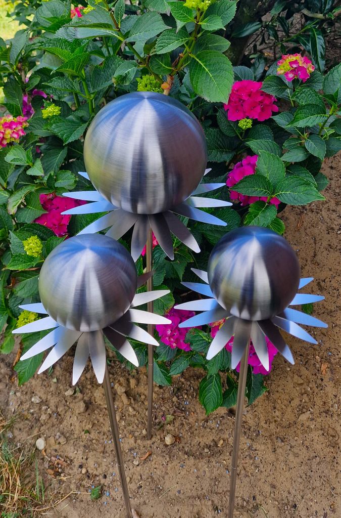 Blütenzauber Milano 3er Set Rosenkugel 15/10/10 cm Edelstahl schwarz matt gebürstet Gartenstecker Deko mit Stab 80 cm