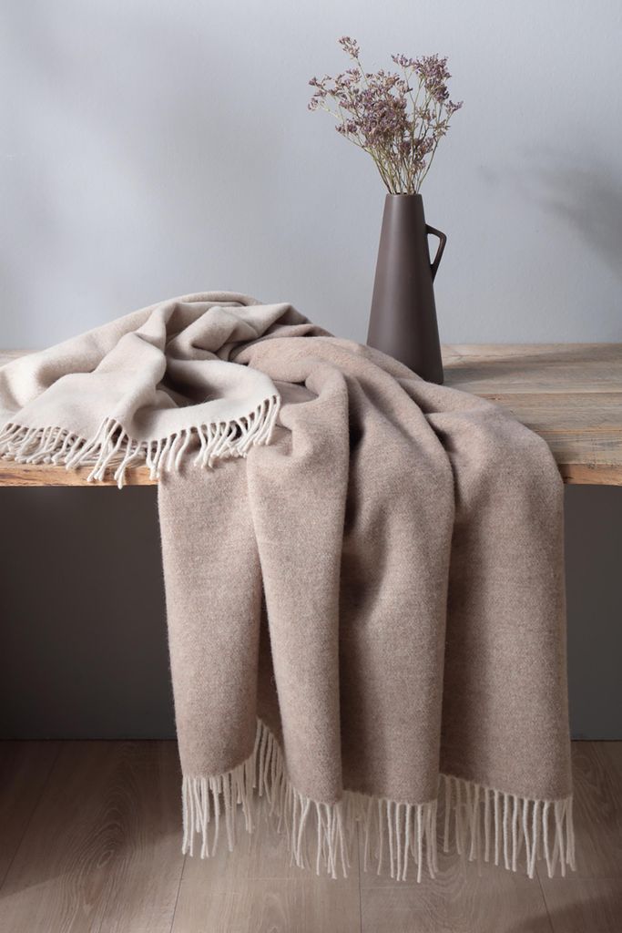 Biederlack Wohndecke Kaschmir-Plaid Farbe Natur Sand Größe Produktbild 