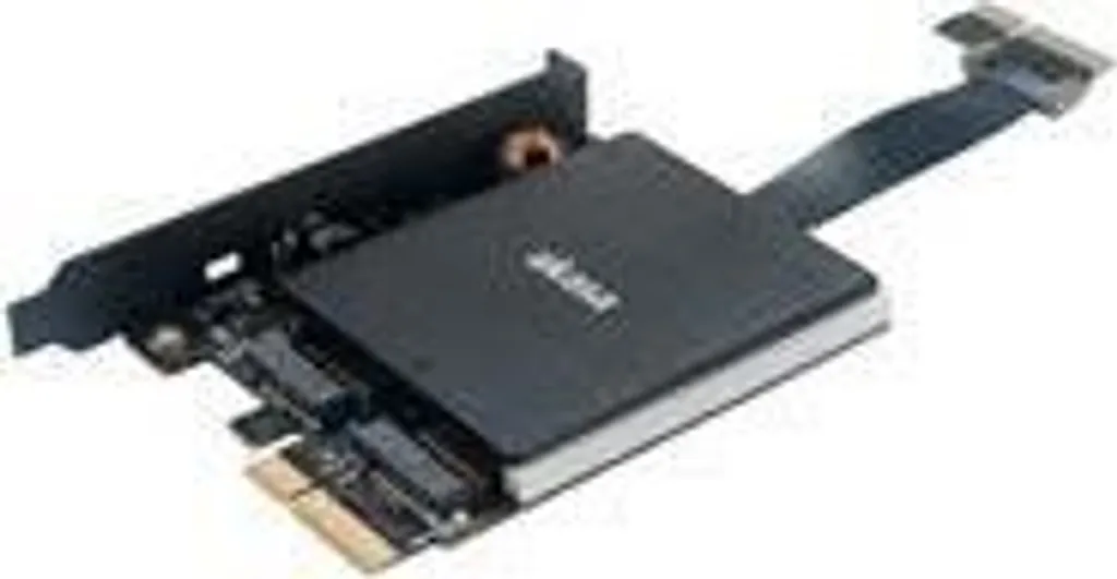 Installer un SSD M.2 NVMe sur Port PCIe avec Akasa AK-PCCM2P-04 Interface
