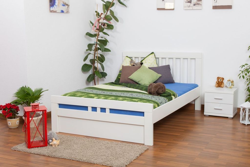 Einzelbett / Gästebett "Easy Premium Line" K8 inkl.1 Abdeckblende, 140 x 200 cm Buche Vollholz massiv weiß lackiert