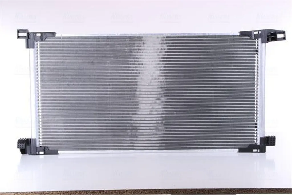 Plus de clim sur votre Prius ? Installez le condenseur NISSENS 941220