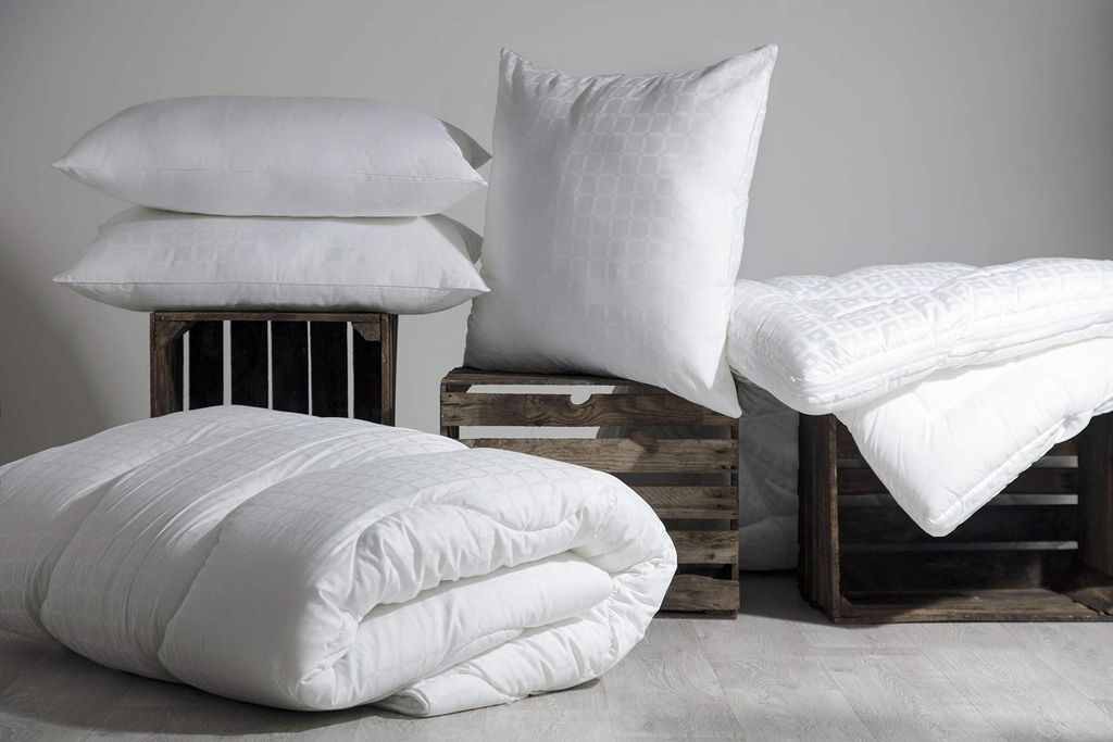 Belledorm - Kopfkissen "Hotel" BM505 (66 cm x 66 cm) (Weiß)