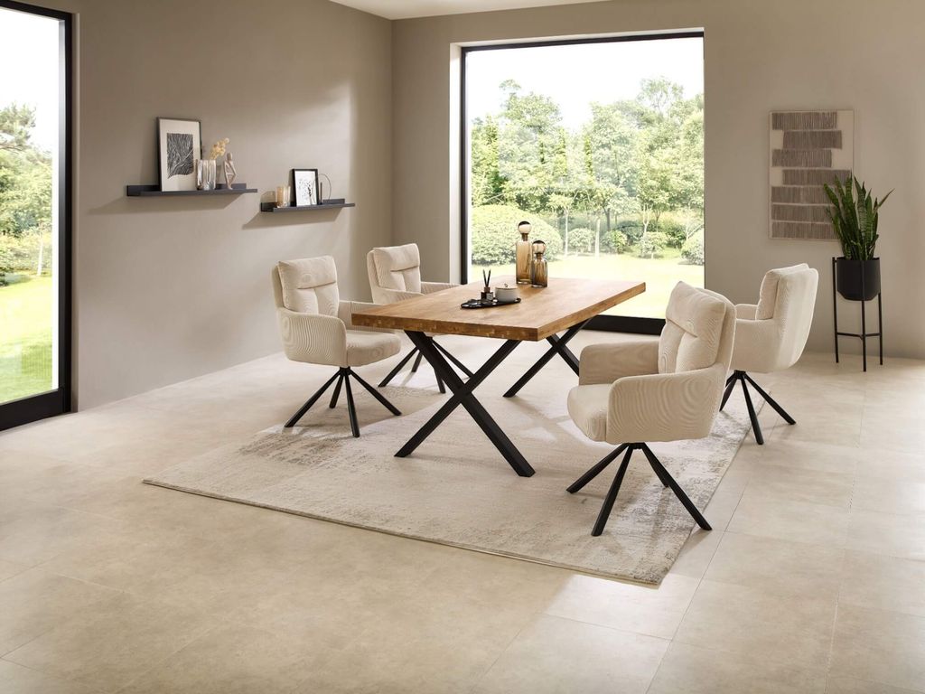 Essgruppe CAPRI-X Esstisch Eiche massiv geölt, 4 Stühle in hellbeige