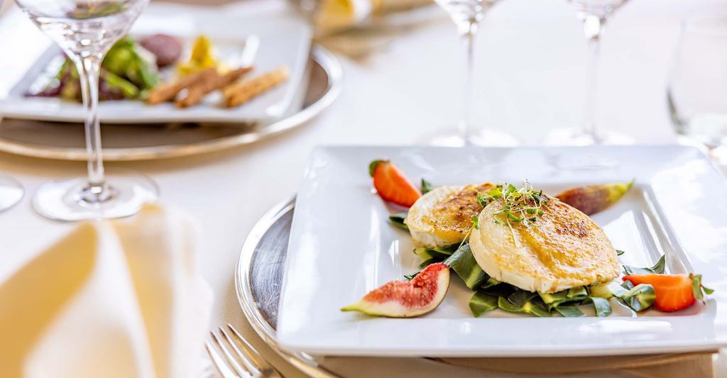 mydays Candle-Light-Dinner Deluxe für 2 Steyr; Erlebnis verschenken oder selbst erleben; Gutschein für 2 Person(en)