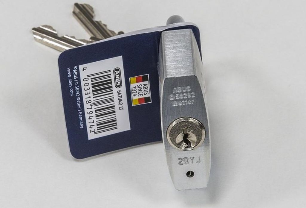 ABUS Vorhangschloss Messing 45/35 vs. Lock-Tag