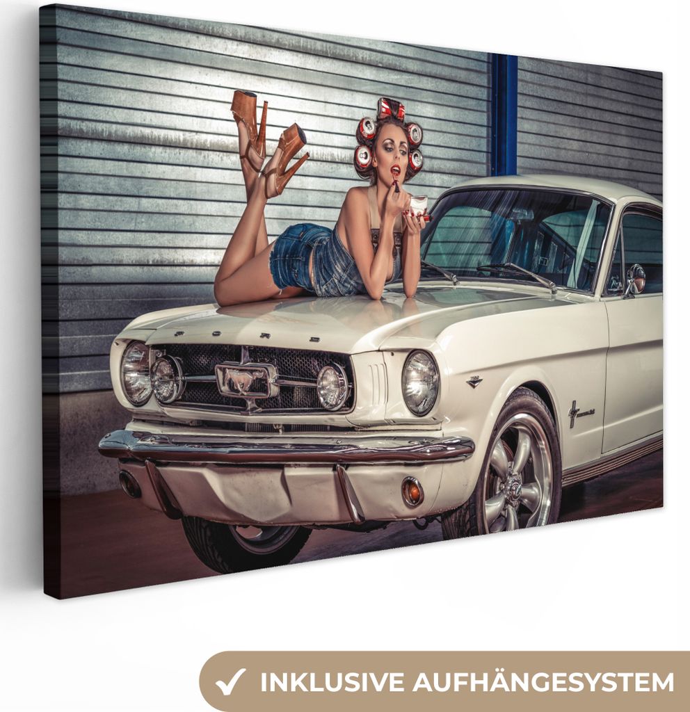 MuchoWow - Leinwandbilder - Auto - Oldtimer - Frau, Wandbild, Wanddeko Bilder Wohnzimmer, 120x80 cm