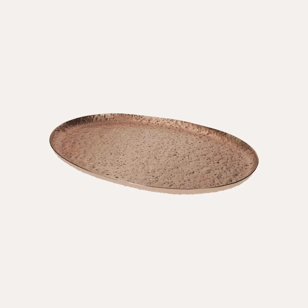 Sublimez votre Table avec ce Plateau Cuivré - Fini le Désordre Chic