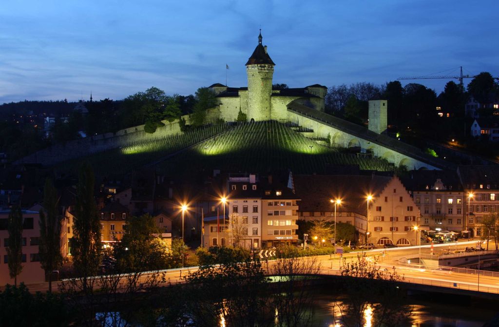 hansepuzzle 35903 - Schaffhausen Puzzle, 500 Teile, Reisen, 46,0 x 30,0cm mit hochwertiger Aufbewahrung, Kartonbox und wiederverschließbarem Beutel