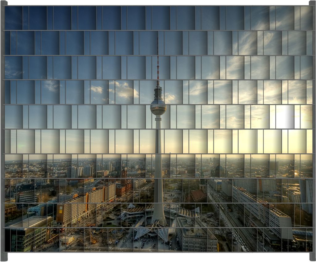 Wallario Zaunsichtschutz mit Motiv Fernsehturm Berlin mit Panoramablick über die Stadt für Ein- und Doppelstabmatten Zäune in der Größe 250 x ...