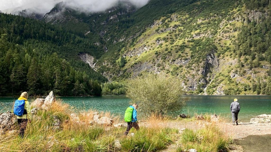 Jochen Schweizer Wandertour Ehrwald; Erlebnis verschenken oder selbst erleben; Gutschein gültig für 1 Person Gruppengröße: 1-12 Personen