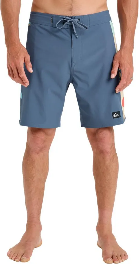 Short de Bain Quiksilver Surfsilk Arch 32 Idéal pour Surf et Plage