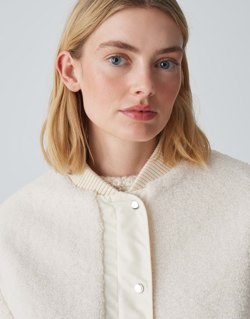 Giacca OPUS Helda – Blazer Ampio In Peluche – Collezione All Day Summer – Eleganza Casual Femminile