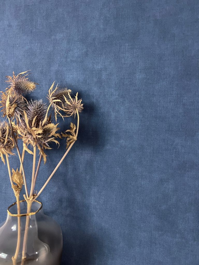 NEWROOM Tapete Blau Vliestapete Unifarbe - Universal Modern Dunkelblau Petrol Struktur Monochrom Einfarbig Uni Textilstruktur