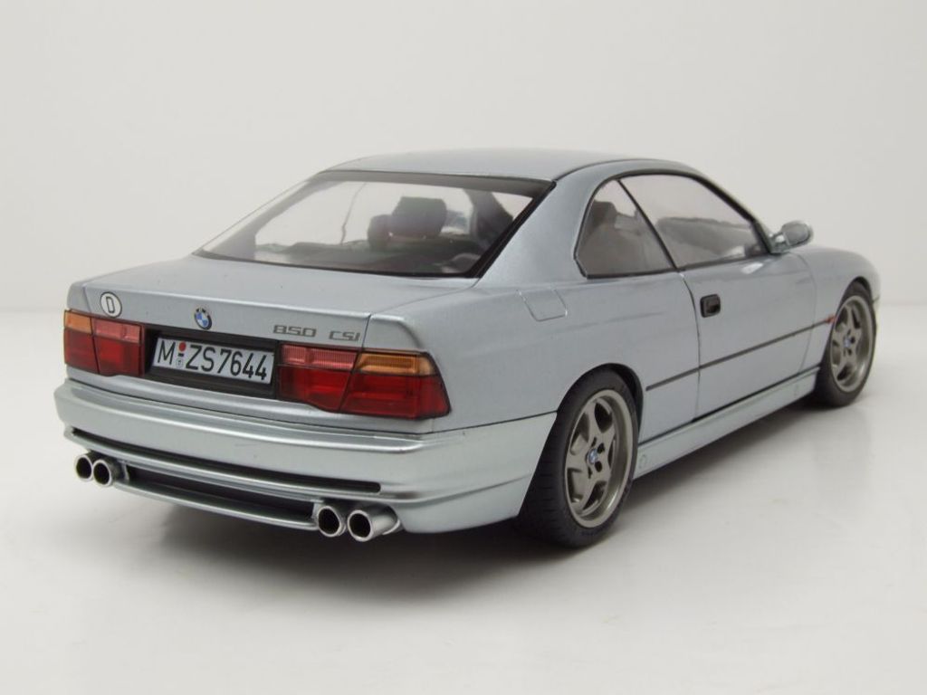 BMW 850 (E31) CSI silber - Modellauto 1:18 Solido Produktbild 3