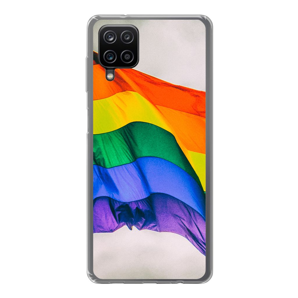 MuchoWow Handyhülle Schutzhülle Hülle für Samsung Galaxy A12 Foto einer Regenbogenflagge Silikon Softcase Handy Hülle - Bild