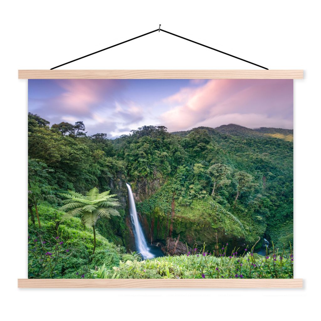 MuchoWow Textilposter Sonnenuntergang hinter einem hohen Wasserfall in Costa Rica 40x30 cm mit holzfarbenen Rahmen - Bilder
