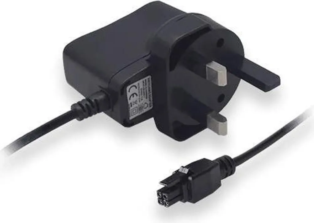 Alimentation Teltonika 9W UK pour déploiement réseau outre-Manche