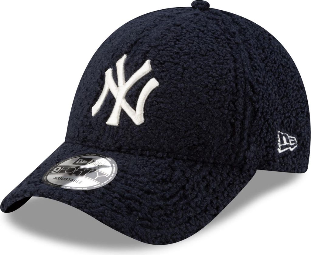 New Era 9Forty Strapback Sherpa Cap - BORG NY Yankees navy