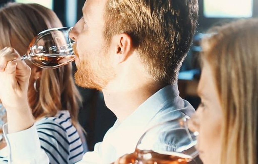 Jochen Schweizer Whisky Käse Tasting Frankfurt am Main; Erlebnis verschenken oder selbst erleben; Gutschein gültig für 1 Person Gruppengröße:...