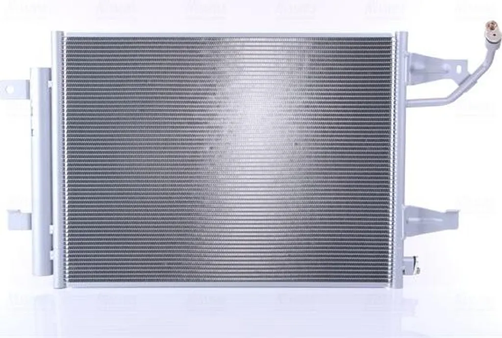 Radiateur de climatisation pour Mitsubishi Colt et Smart Forfour Nissens 940067