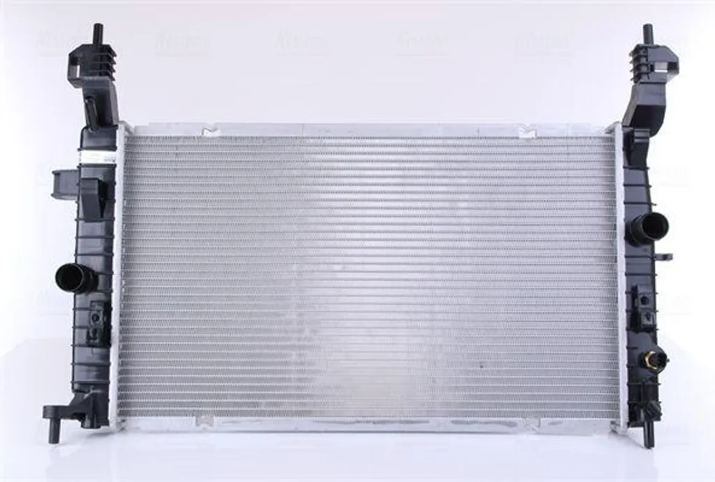 Radiateur moteur NISSENS 630747 évitez les fuites sur votre Meriva
