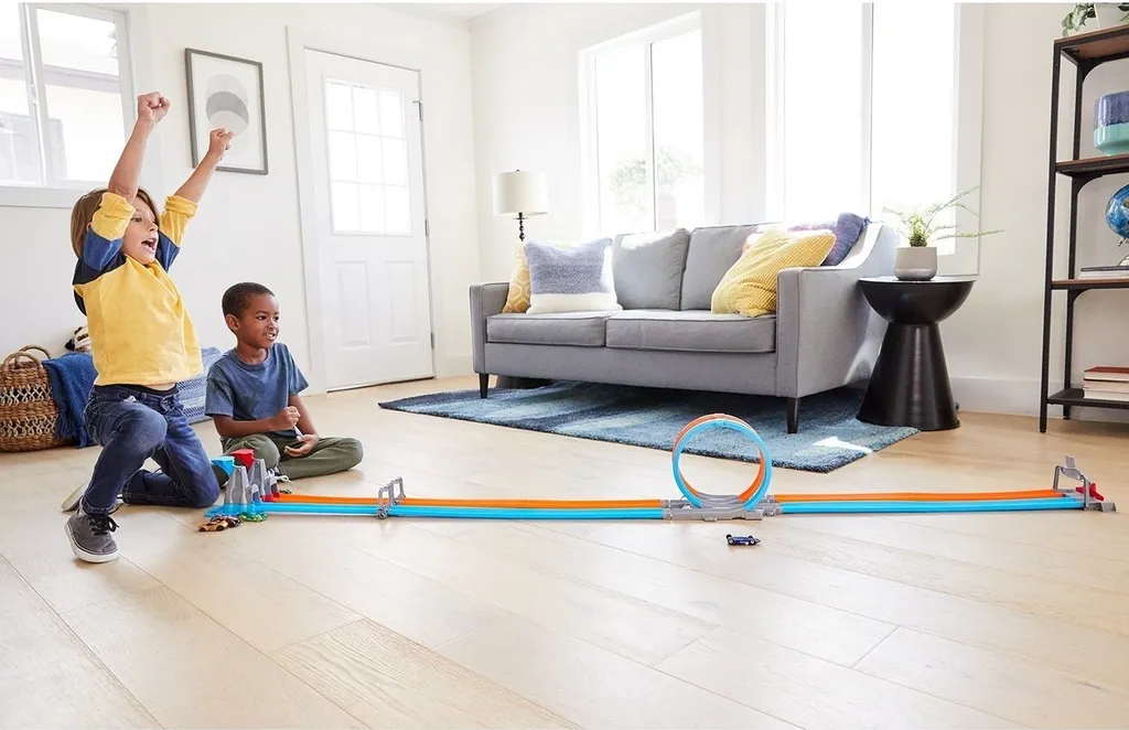 Mattel Hot Wheels Double Loop Dash circuit de course avec double looping - 12