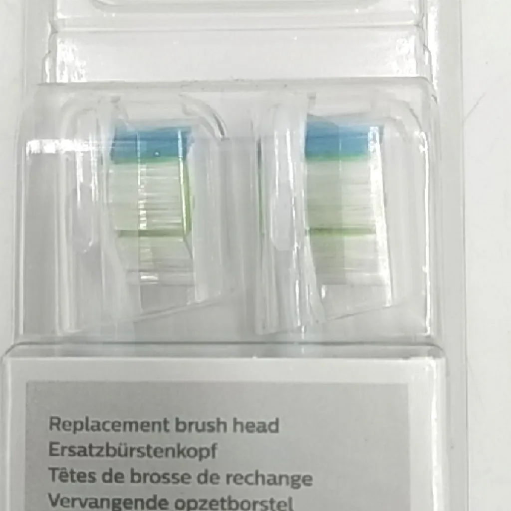 Lot de 4 Têtes de Brosse à Dents Électrique Philips Sonicare HX6064/10 - 24
