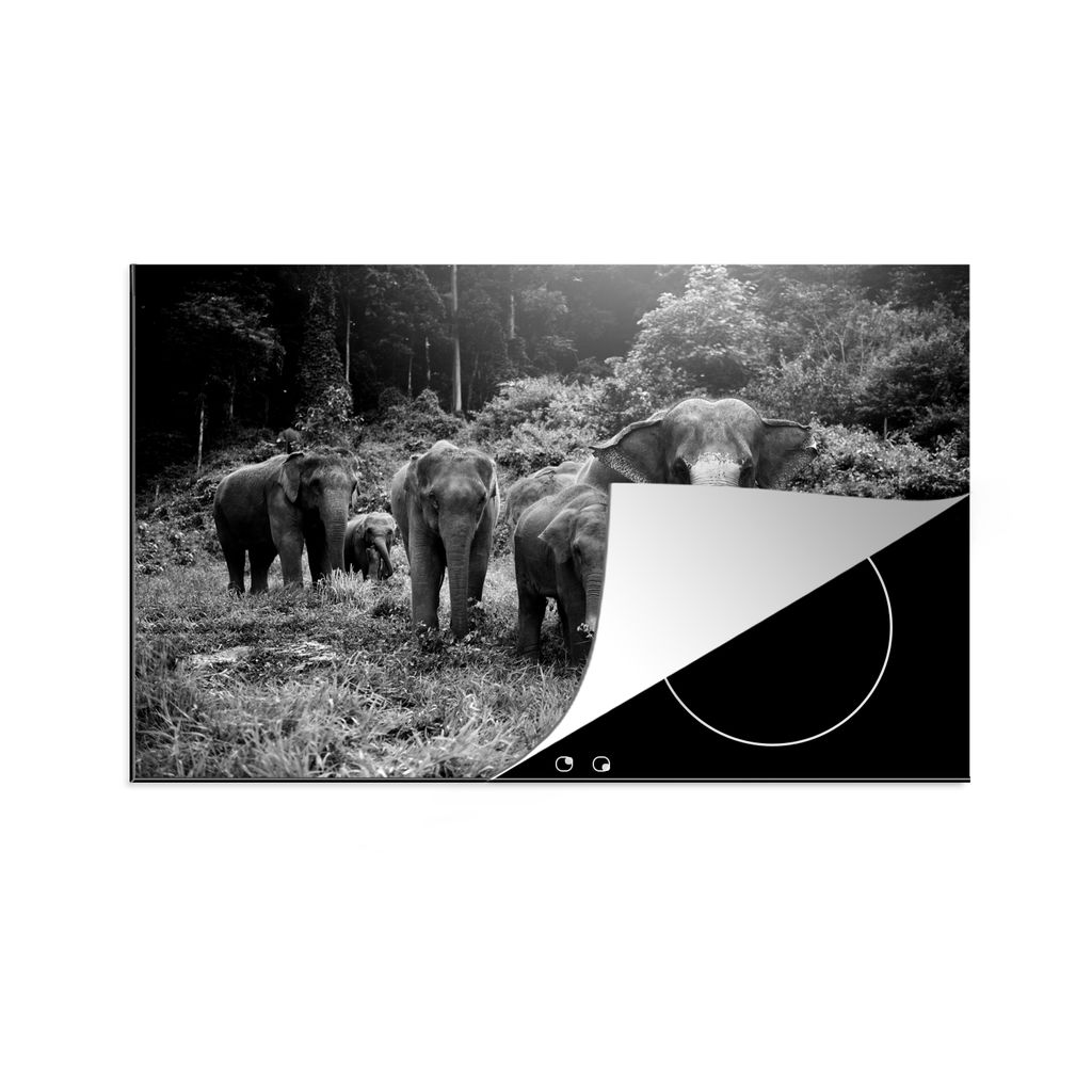 KitchenYeah Herdabdeckplatte Elefanten aus dem Wald - schwarz und weiß , 78x52cm, Küche Deko, Glaskeramikkochfeld Herdabdeckung, Abdeckplatte f...