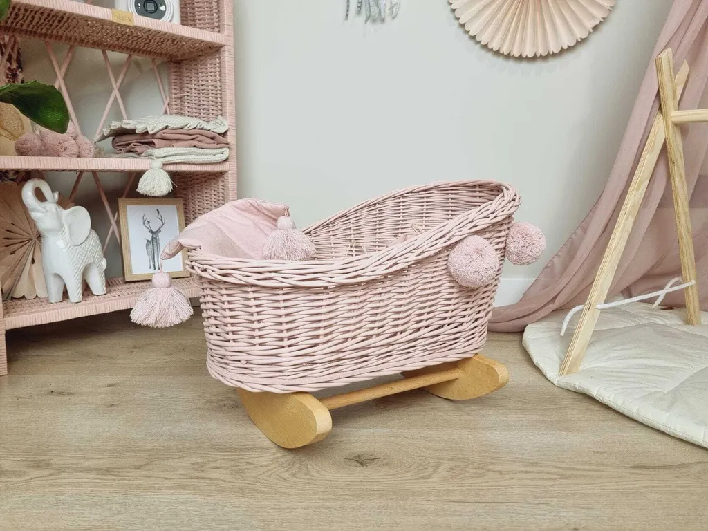 Berceau poupée osier rose WikliBOX lit en bois robuste sans plastique