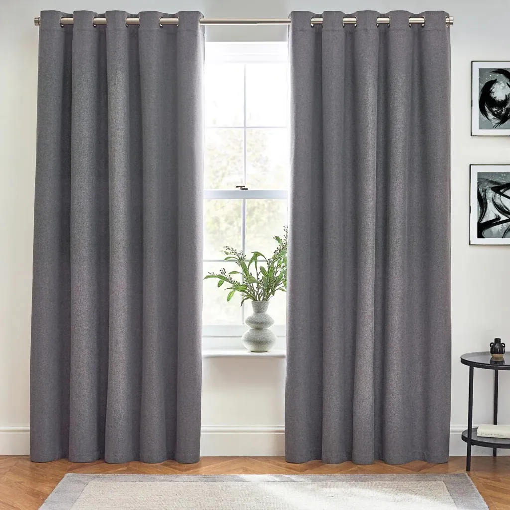 Rideaux occultants charbon contre le vis-à-vis Dawn Furn 117x137cm RV3271