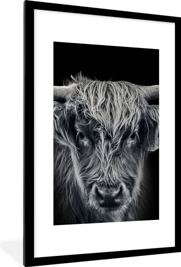 MuchoWow Gerahmtes Poster Schottischer Highlander - Schwarz - Kuh - Tiere 60x90 cm - Poster mit Schwarzem Bilderrahmen Wandposter Rahmen Foto Bil...