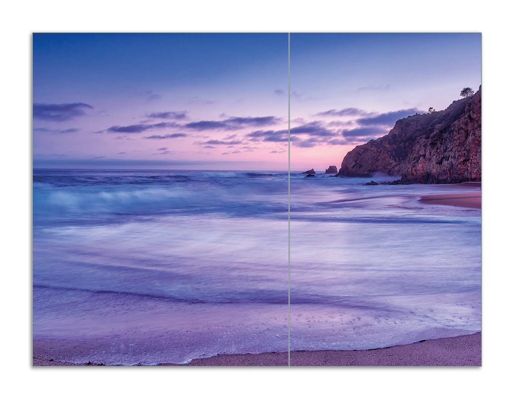 Wallario Herdabdeckplatte aus Glas, Größe 70 x 52 cm 2-teilig, Motiv Kalifornischer Strand am Abend mit Felsenküste
