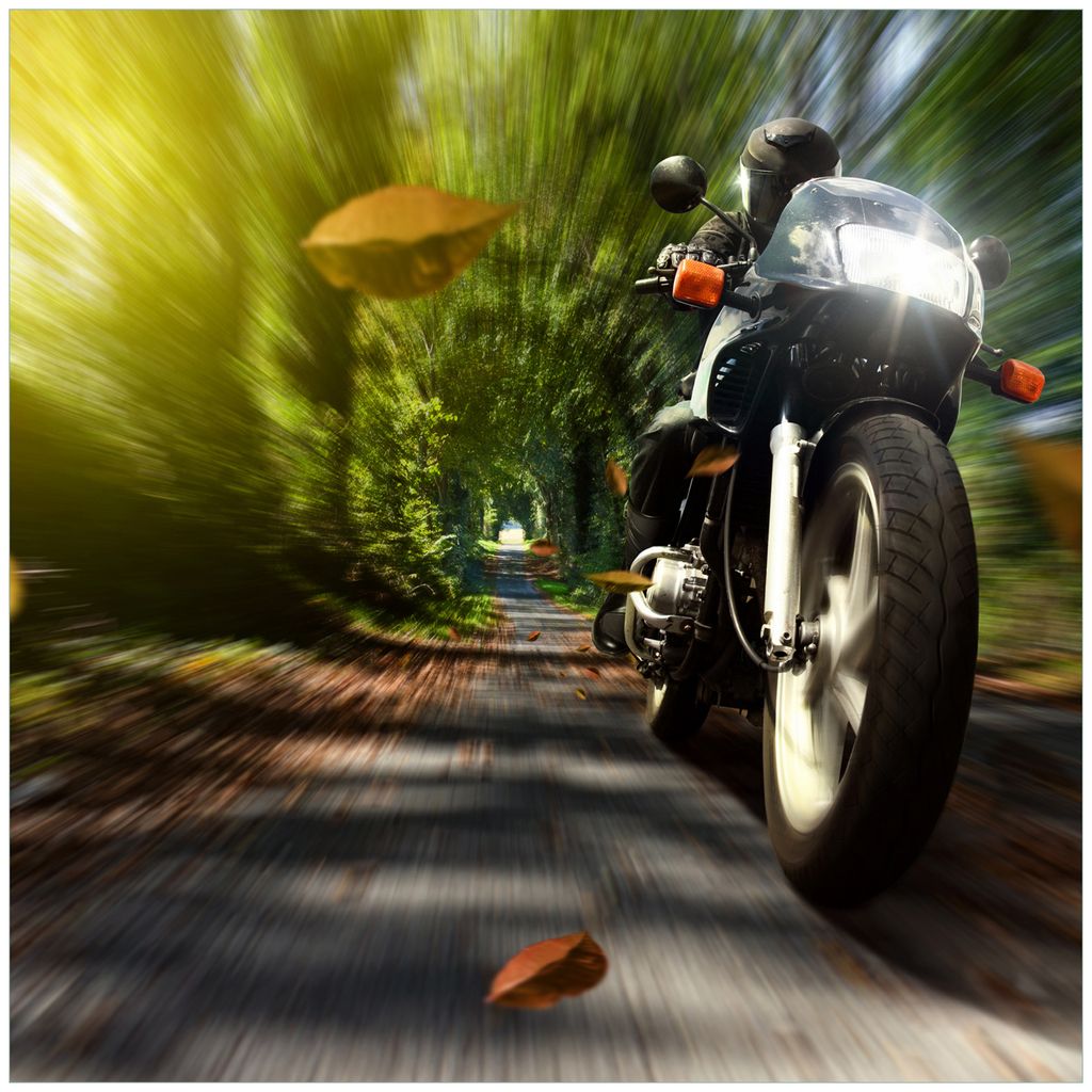 Wallario Möbeldesign / Aufkleber, geeignet für Ikea Lack Tisch - Fahrendes Motorrad im Wald mit Herbstlaub in 55 x 55 cm