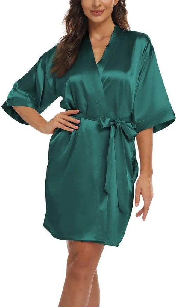 Nuisette et peignoir satin deux pièces vert, tenue de nuit fluide été