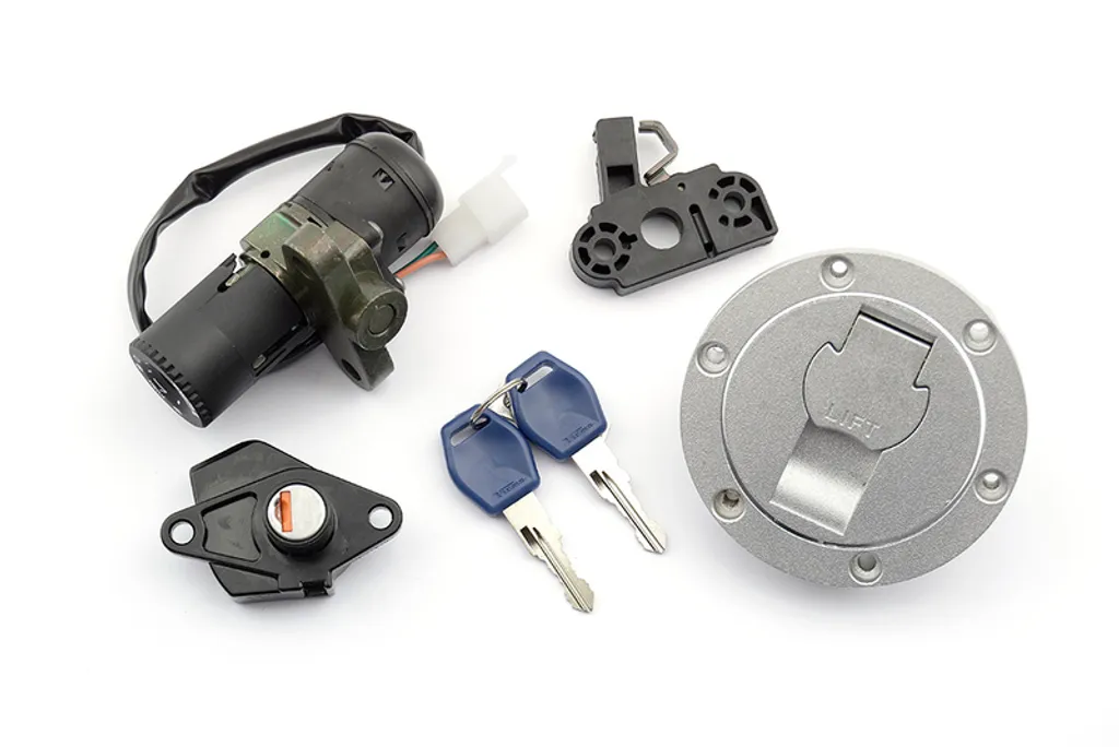Remplacer le Contacteur d'Allumage Aprilia RS 125 Extrema V PARTS Pièce