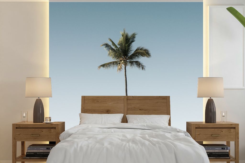 MuchoWow Fototapete für Wohnzimmer oder Schlafzimmer Wandtapete Vinyl Motivtapete Einsame Palme vor blauem Himmel - 350x350 cm - Schlafzimmertapete